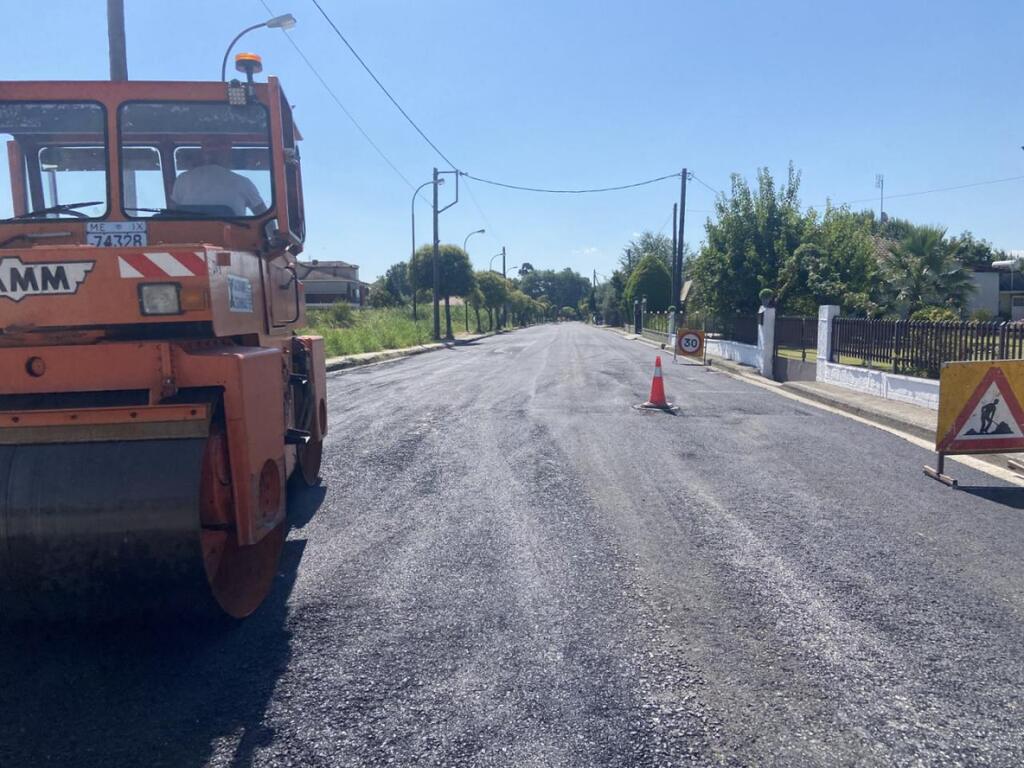 Πλήρης πλέον η ασφαλτόστρωση στην οδό Ριζαριού (φωτο)