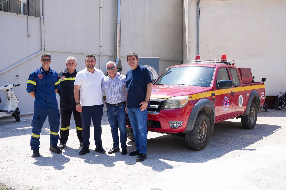 Παραδόθηκε από τον ΣΠΑΥ στον Δ.Μετεώρων ένα όχημα 4χ4 Πολιτικής Προστασίας