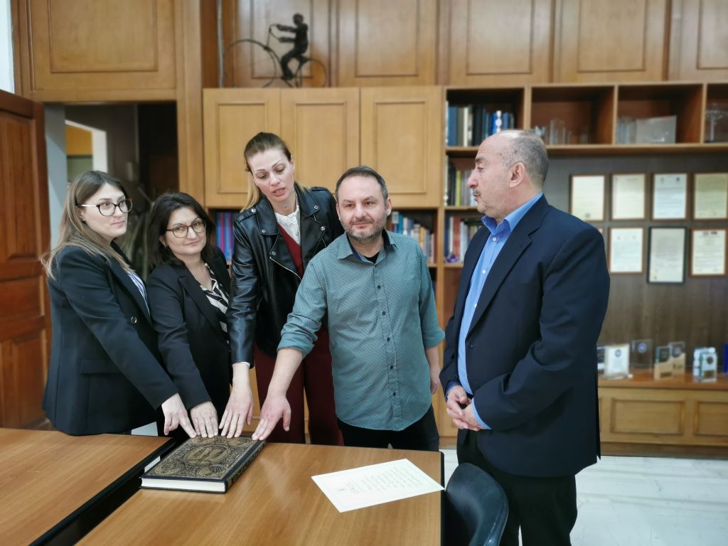 Tέσσερις νέοι υπάλληλοι στον ΦοΔΣΑ Θεσσαλίας - Ορκίστηκαν στα Τρίκαλα