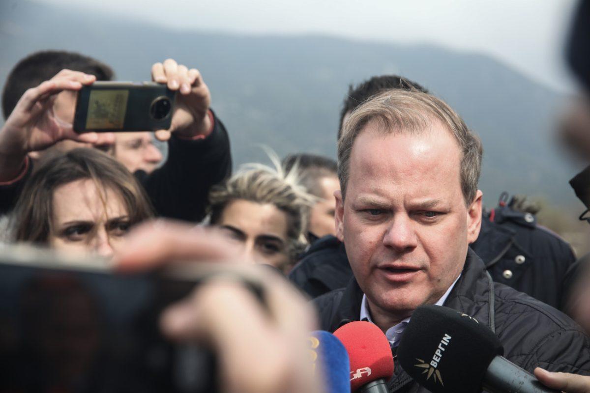 Τέμπη: Με "μοντέλο Τριαντόπουλου" η παραπομπή του πρώην υπουργού Κώστα Καραμανλή