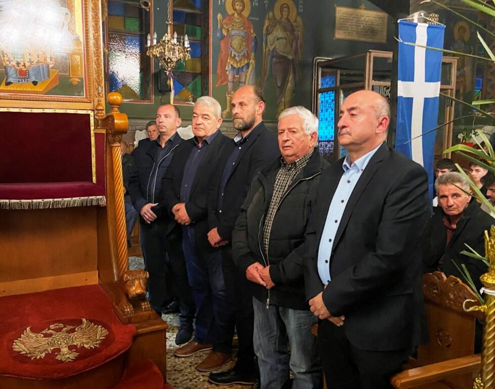 Σε Κεφαλόβρυσο και Γλίνος ο Δήμαρχος Τρικκαίων για τις Ακολουθίες Σταύρωσης και Αποκαθήλωσης