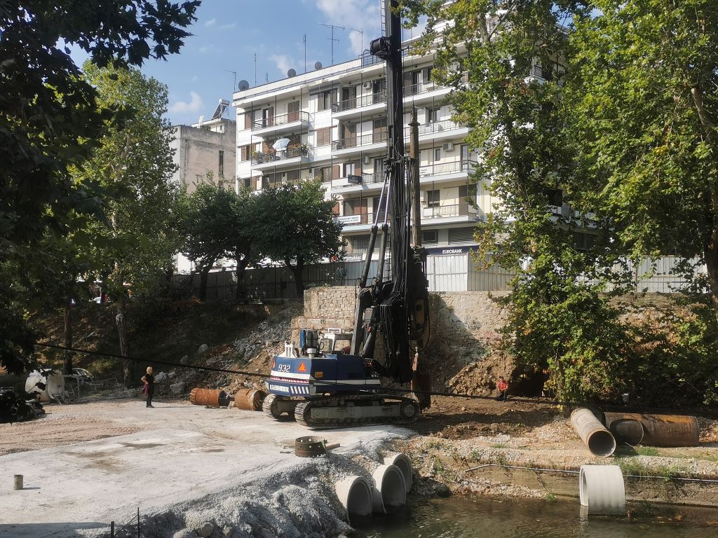 Πρώτη πασσαλόπηξη στη γέφυρα Μαρούγγαινας - Προχωρούν τα έργα 