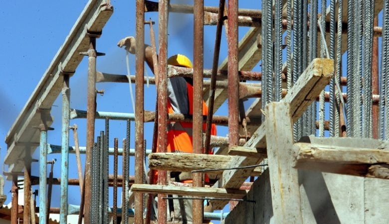 Θεσσαλία: Κατέβασε ταχύτητα η οικοδομή τον Ιανουάριο με μείωση 28%