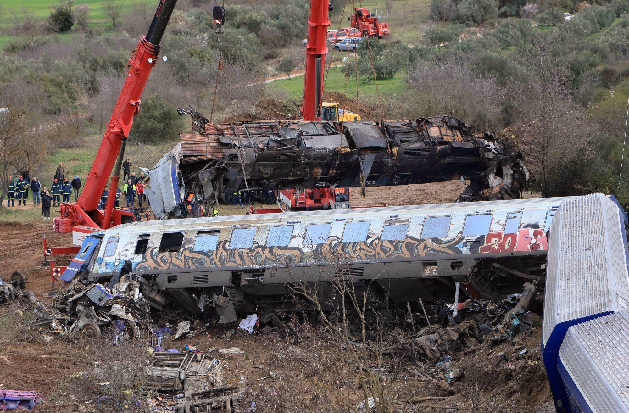 Τέμπη: Άρση του απορρήτου των επικοινωνιών πολιτικών ζητούν συγγενείς θυμάτων