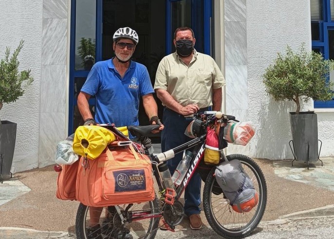 Επόμενη στάση, Καλαμπάκα: Συνεχίζει το ταξίδι του ο Χανιώτης ποδηλάτης Παναγιώτης Μπαλολάκης