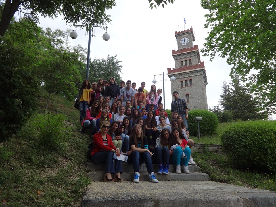Οι μαθητές της β΄ γυμνασίου του «Αθηνά» στο Βυζαντινό Κάστρο των Τρικάλων