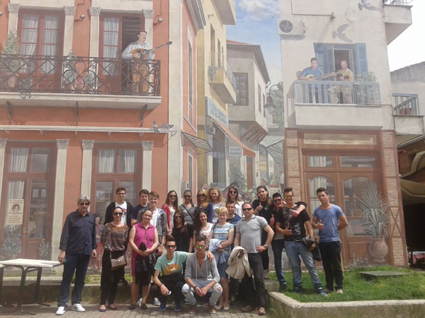 Ρουμάνοι μαθητές και εκπαιδευτικοί στο 1ο ΕΠΑΛ Φαρκαδόνας