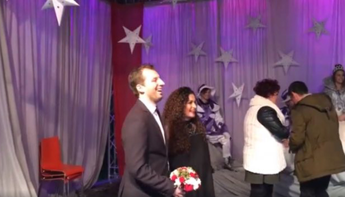 Ο πρώτος πολιτικός γάμος στον Μύλο των Ξωτικών (Βίντεο)