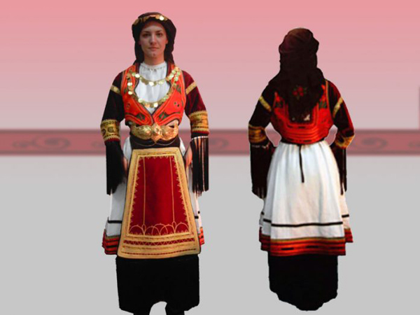 Eκθεση καραγκούνικης φορεσιάς στα Τρίκαλα