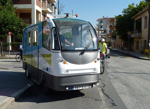 "Κανένα πρόβλημα ασφαλείας για το λεωφορείο χωρίς οδηγό"