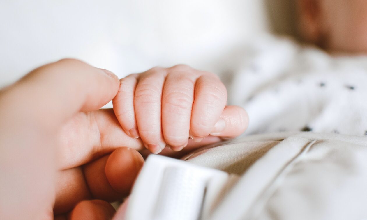 Τρίκαλα: Πέθανε βρέφος μετά από πρόωρη γέννα - Νοσηλεύεται το δίδυμο αδερφάκι του