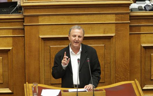 Σ. Παπαδόπουλος: «Δεν θα παραιτηθώ μόνο για τον ΦΠΑ 24%»