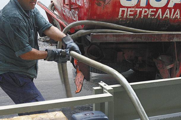 Έκλεψαν 81 λίτρα πετρέλαιο από φορτηγό!