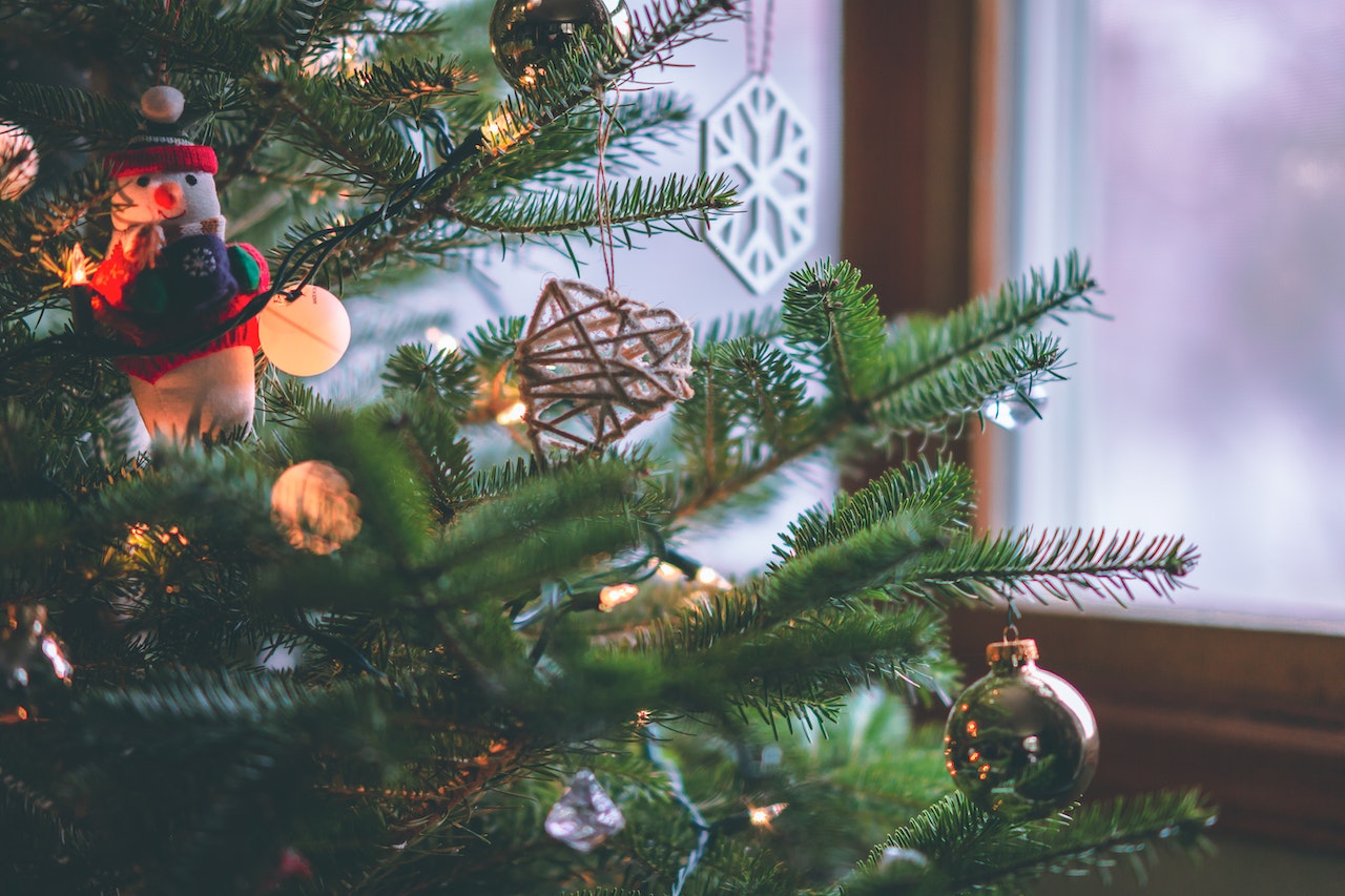 Η ιδανική ημερομηνία να στολίσουμε το Χριστουγεννιάτικο δέντρο θα σας εκπλήξει