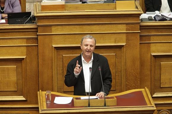 Σάκης Παπαδόπουλος: "Δεν εμπιστεύομαι τον Βαρουφάκη!"