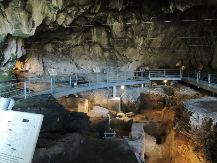 Τα σπήλαια της Θεσσαλίας σε έναν αναλυτικό οδηγό