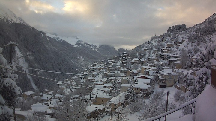 Συνεχίζεται η ψυχρή "εισβολή" - Χιόνια την Τετάρτη στα ορεινά των Τρικάλων 