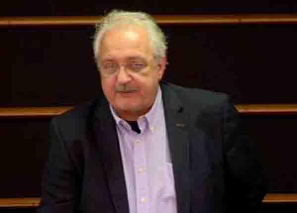 Ο ευρωβουλευτής του ΚΚΕ Σ. Ζαριανόπουλος στα Τρίκαλα 