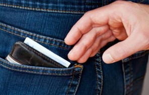 Συλλήψεις Ρουμάνων πορτοφολάδων στα Μετέωρα – "Xτύπησαν" και στο Mετρό της Αθήνας