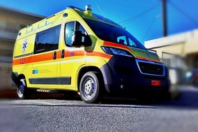 Τρίκαλα: Αυτοκίνητο συγκρούστηκε με μηχανάκι