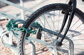 Τρίκαλα: Συνελήφθη για κλοπή δύο ποδηλάτων από πιλοτή σπιτιού 