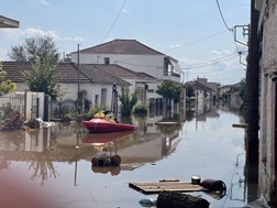 ROSSONERO: Συζήτηση για τις πλημμύρες στη Θεσσαλία την Κυριακή 26/11 στο Μουσείο Τσιτσάνη