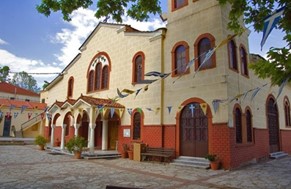 Θεία Λειτουργία με τον Ορθόδοξο Σύλλογο ο Αγιος Οικουμένιος 