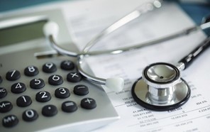 «Βόμβα» για τα συμβόλαια υγείας – Αλλάζουν τους όρους οι ασφαλιστικές