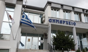 Φαρκαδόνα: Ξεκινούν οι κατεδαφίσεις επικίνδυνων κτιρίων μετά την κακοκαιρία Daniel