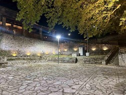 Σύγχρονα φωτιστικά LED στις πλατείες Μηλιάς και Πολυθέας Aσπροποτάμου