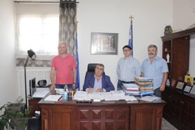 Κατεδαφίζονται τα ετοιμόρροπα κτίρια στον Δήμο Πύλης