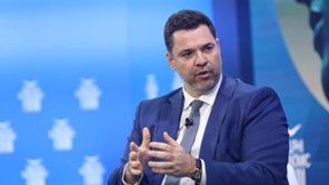 Έσπασε το πόδι του στα Τρίκαλα ο υφυπουργός Θανάσης Κοντογιώργης