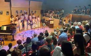 Αφιέρωμα του Δημοτικού Ωδείου Τρικάλων στους Χατζιδάκι - Θεοδωράκη (φωτο)