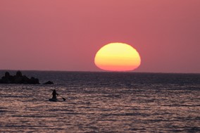 Θερινό ηλιοστάσιο, πανσέληνος της φράουλας και πόσο θα διαρκέσει φέτος η μεγαλύτερη μέρα του χρόνου