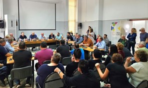 Φαρκαδόνα: Kαταβλήθηκαν 1,8 εκατ. ευρώ για τις επιχειρήσεις - Διευρυμένη συνάντηση