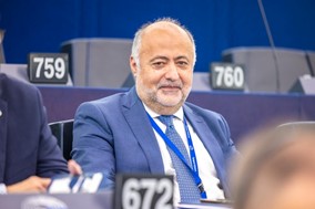 Στα Τρίκαλα ο ευρωβουλευτής Δημήτρης Τσιόδρας 
