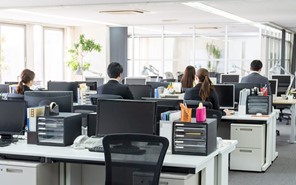 Στη Θεσσαλία η μεγαλύτερη πτώση εργατικού δυναμικού - Καθηλωμένοι οι μισθοί