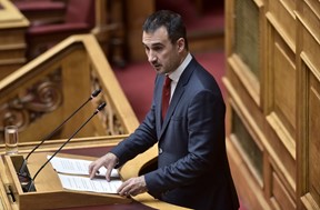 "Αβοήθητοι οι πολίτες στη Θεσσαλία" – Ερώτηση Χαρίτση στη Βουλή για τους πληγέντες