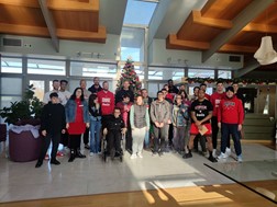 Την ομάδα μπάσκετ του Ολυμπιακού συνάντησαν οι μαθητές του Ε.Ε.Ε.ΕΚ. Τρικάλων