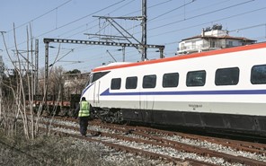 Εκτροχιάστηκε βαγόνι τρένου στην Τιθορέα - Eκτελούσε το δρομολόγιο Αθήνα - Καλαμπάκα