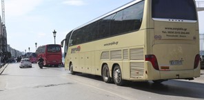 Πορεία των τουριστικών λεωφορείων αύριο στα Τρίκαλα 