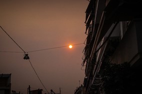 Eπικίνδυνα σωματίδια από τις πυρκαγιές - "Από την Εγνατία δεν φαίνονται πια τα Τρίκαλα"