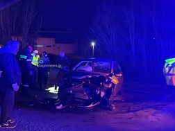 Σφοδρή σύγκρουση οχημάτων στην είσοδο της Καλαμπάκας