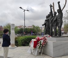 Ο Δήμος Τρικκαίων απέτισε φόρο τιμής στους 5 ΕΠΟΝίτες