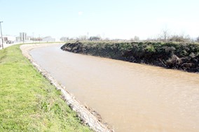  Αποκατάσταση ζημιών και αντιπλημμυρικά έργα σε ποταμούς των Τρικάλων