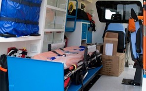 Διακομιδές ασθενών με ιδιωτικά ασθενοφόρα από τα νοσοκομεία της Θεσσαλίας