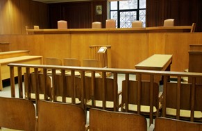 Αναβιώνει η οικογενειακή τραγωδία του Μεγαλοχωρίου - Ξεκίνησε η δίκη στην Καρδίτσα