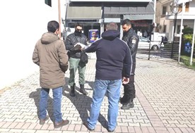 Δίπλα στους πολίτες η Δημοτική Αστυνομία Τρικάλων