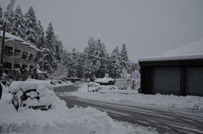 Μέχρι και ένα μέτρο το χιόνι στα ορεινά - Πλημμύρες στα πεδινά 