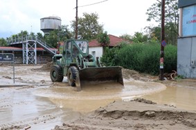 Βγαίνει ο στρατός για τις πλημμύρες σε Τρίκαλα, Καρδίτσα και Βόλο